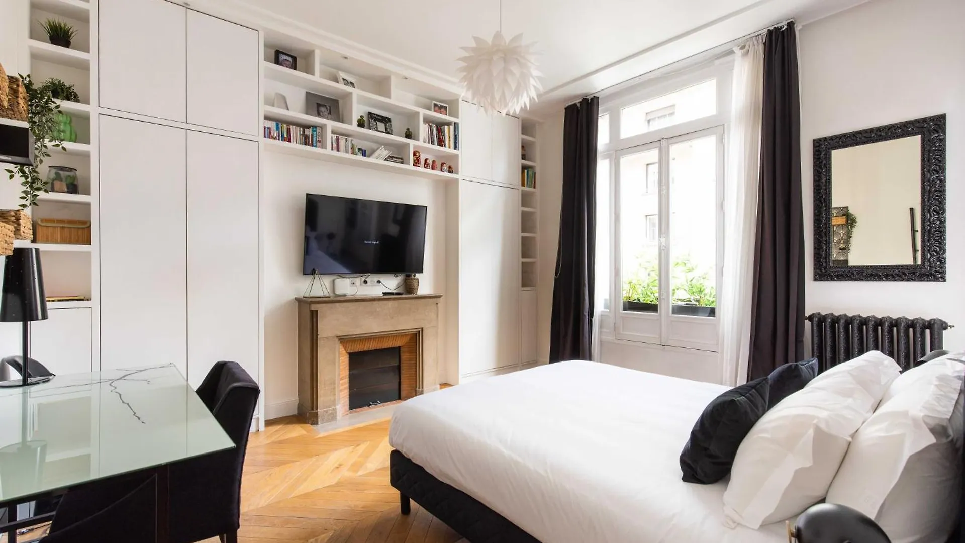 Luxury - 5br-10p - Trocadero Apartment